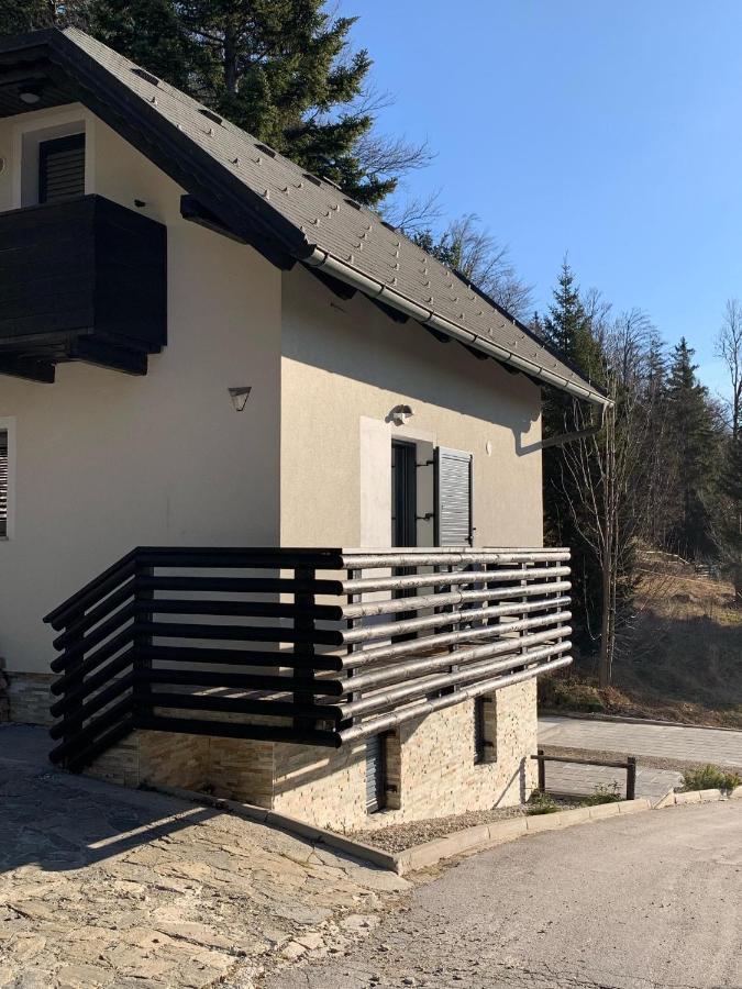 Holiday House Nune Villa Zrece Exterior photo