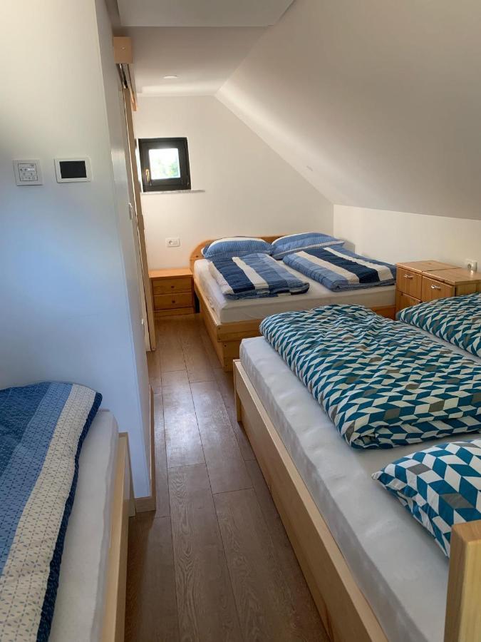 Holiday House Nune Zrece Exterior photo